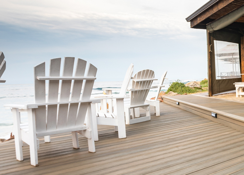 某某小区户外地板安装